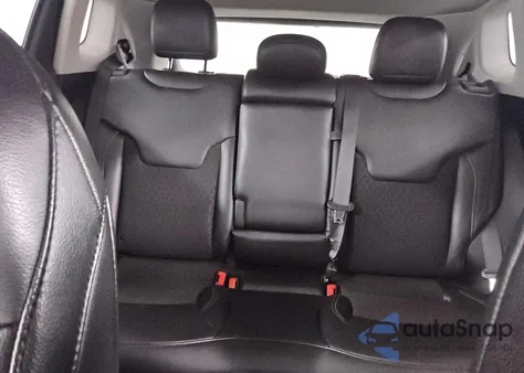 2021 Jeep Compass Latitude z USA, uszkodzony, nr VIN 3C4NJDBB0MT595420